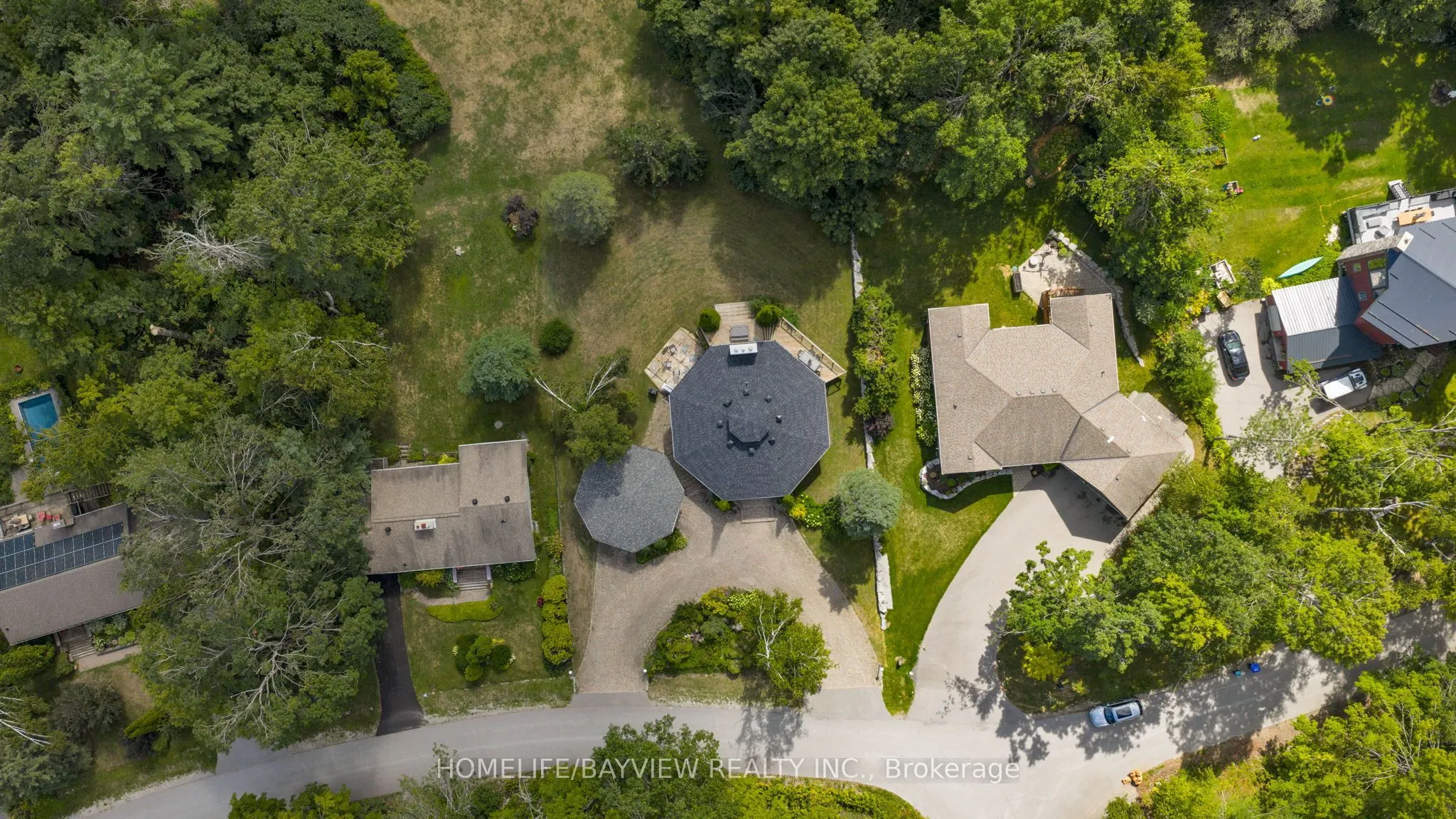 23 Country club Lane