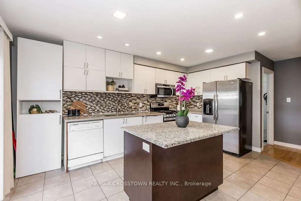 16 Bartor Boulevard