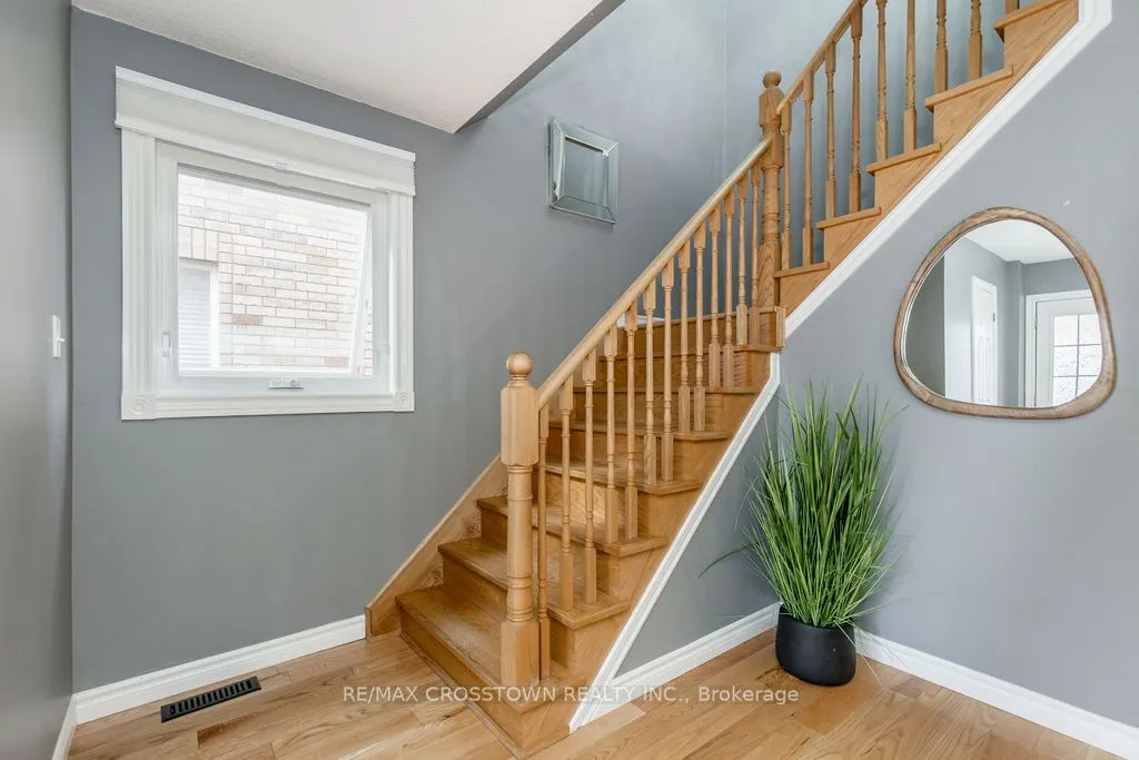 16 Bartor Boulevard
