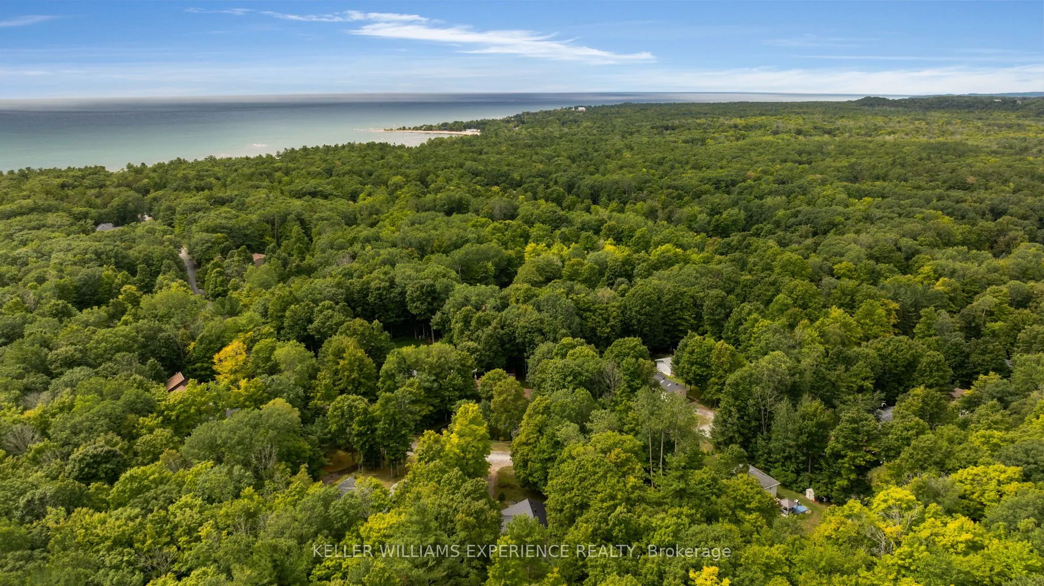 100 Desroches Trail