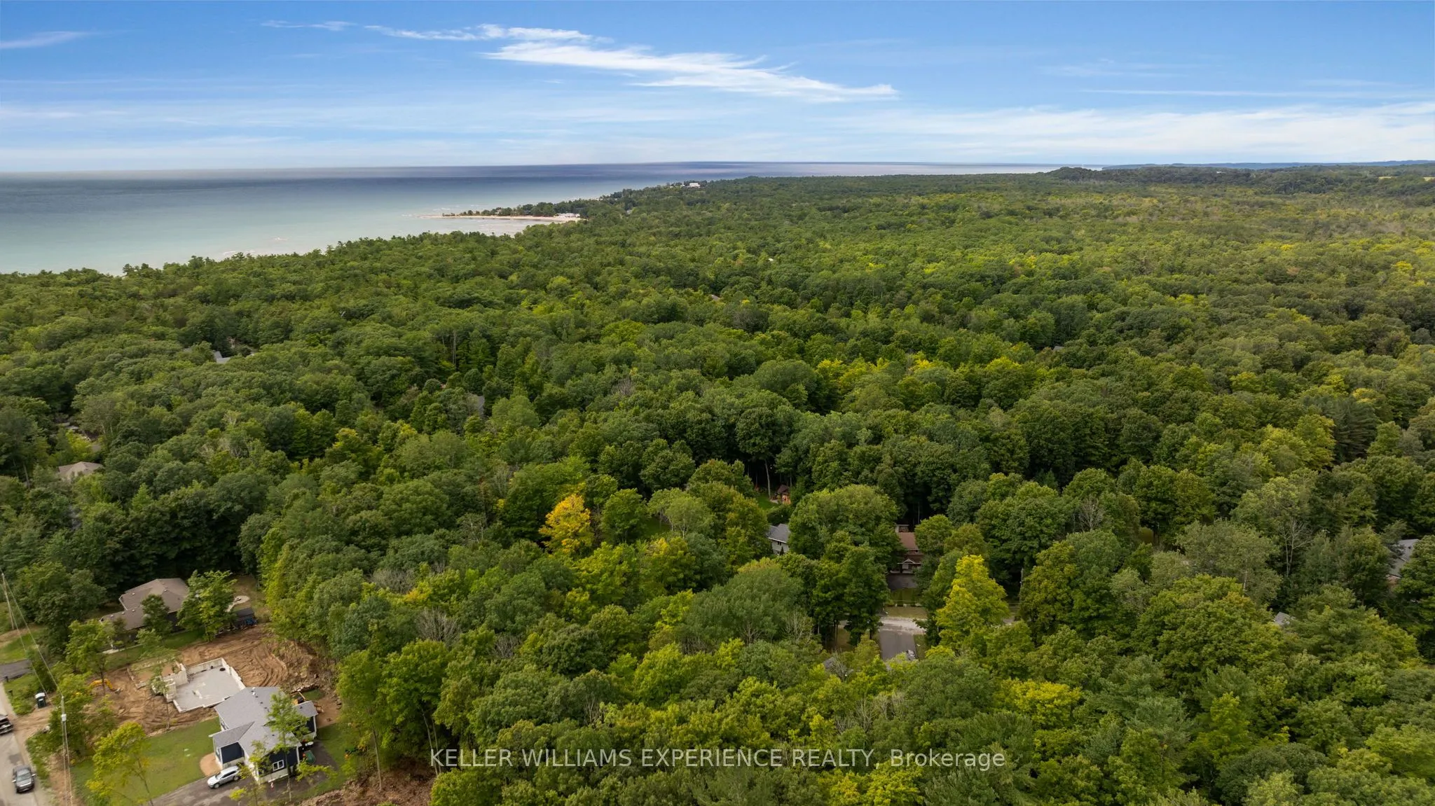 100 Desroches Trail