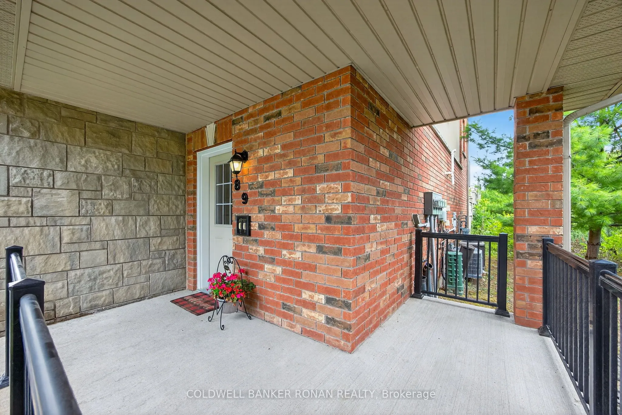 49 Ferndale Drive S, #8