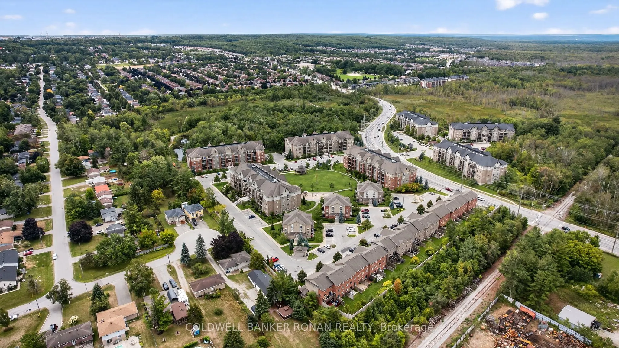 49 Ferndale Drive S, #8