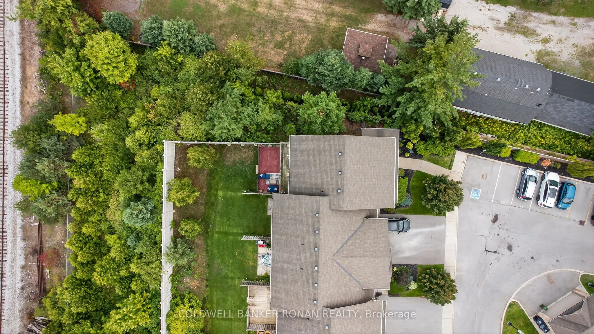 49 Ferndale Drive S, #8