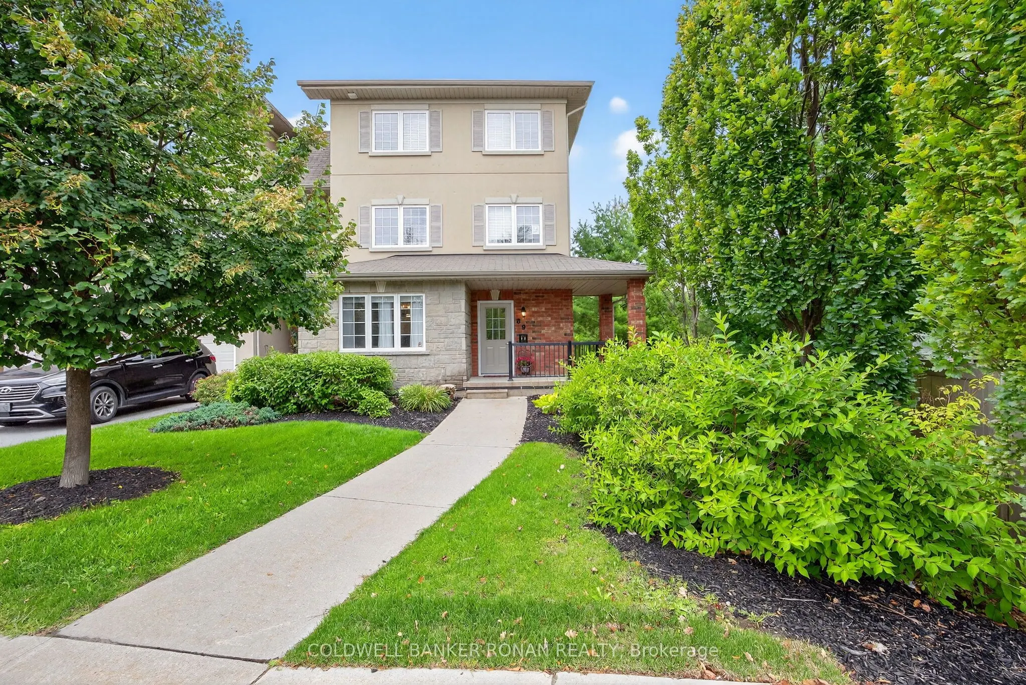 49 Ferndale Drive S, #8