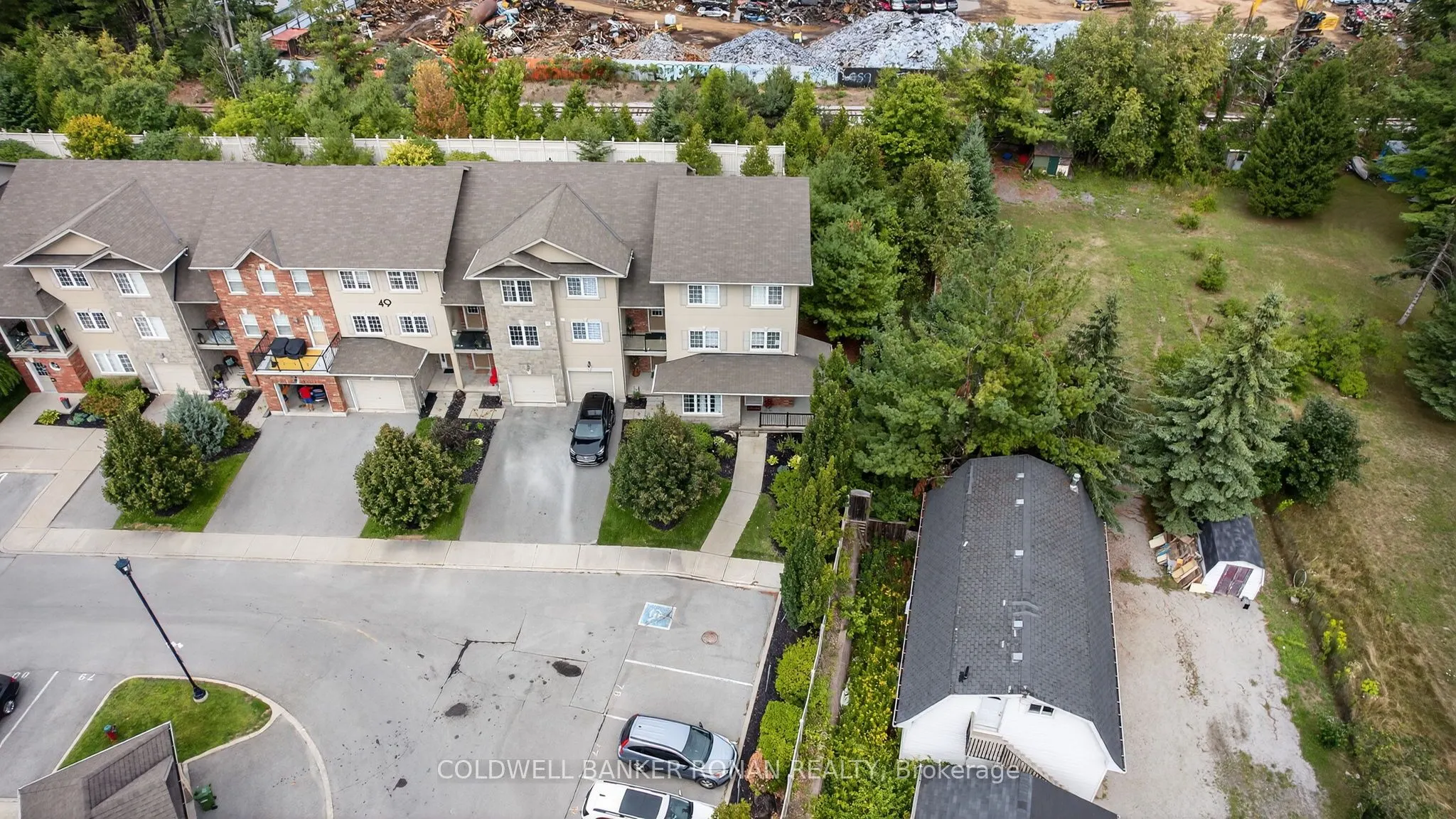 49 Ferndale Drive S, #8