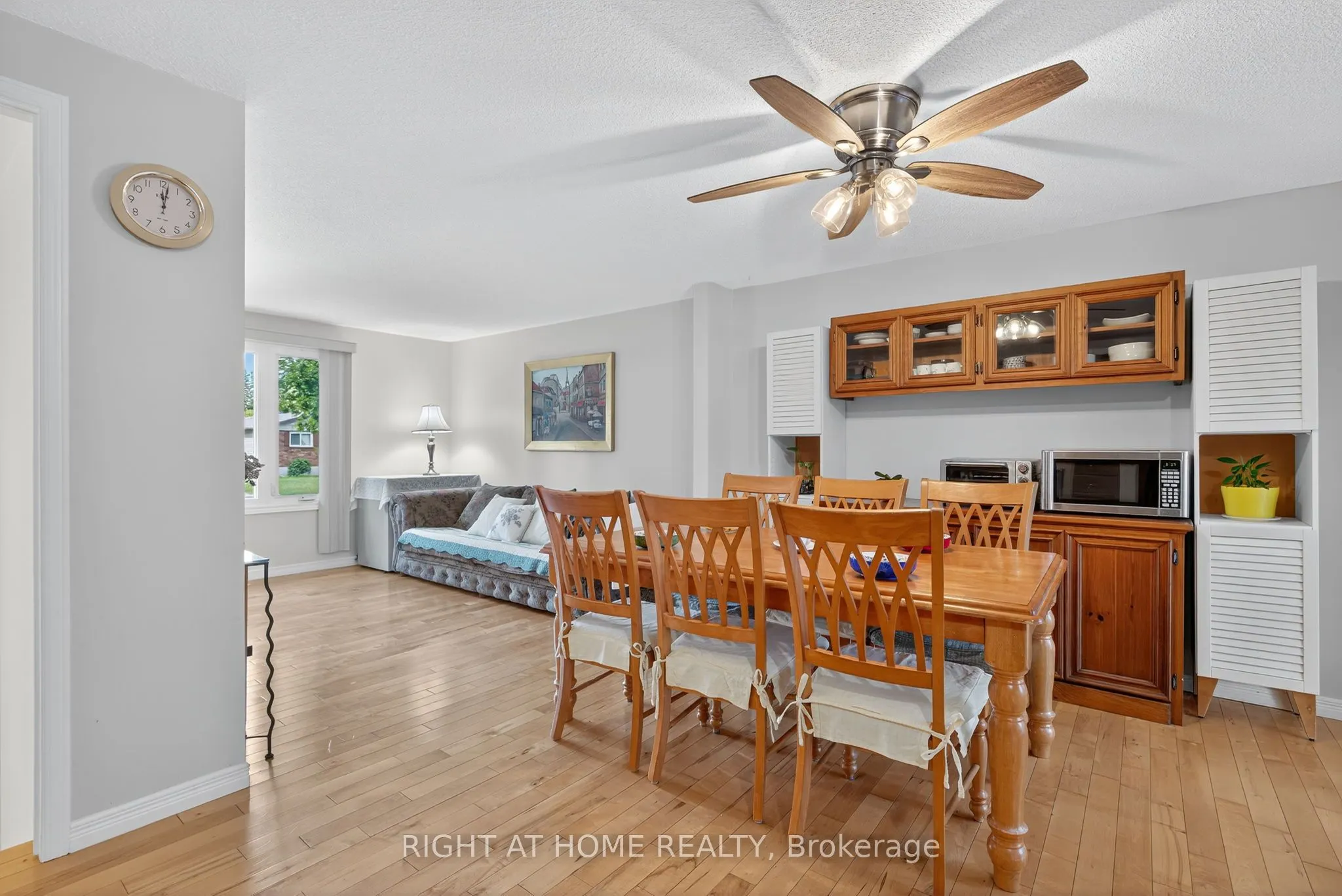 688 Bayview Drive