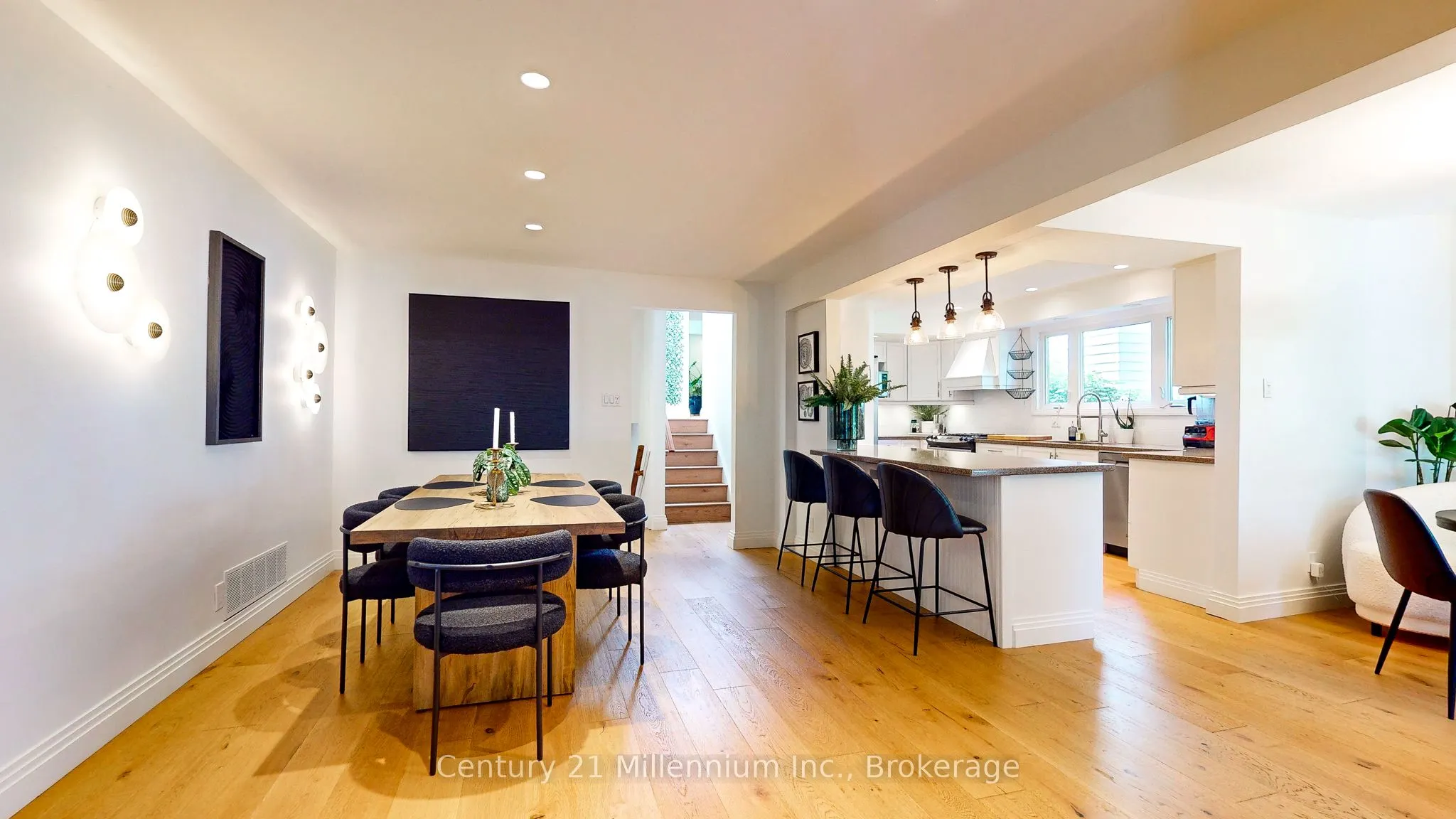 10 SUNSET Court