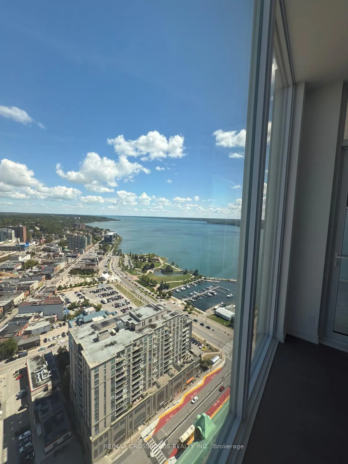 39 Mary Street, #3304