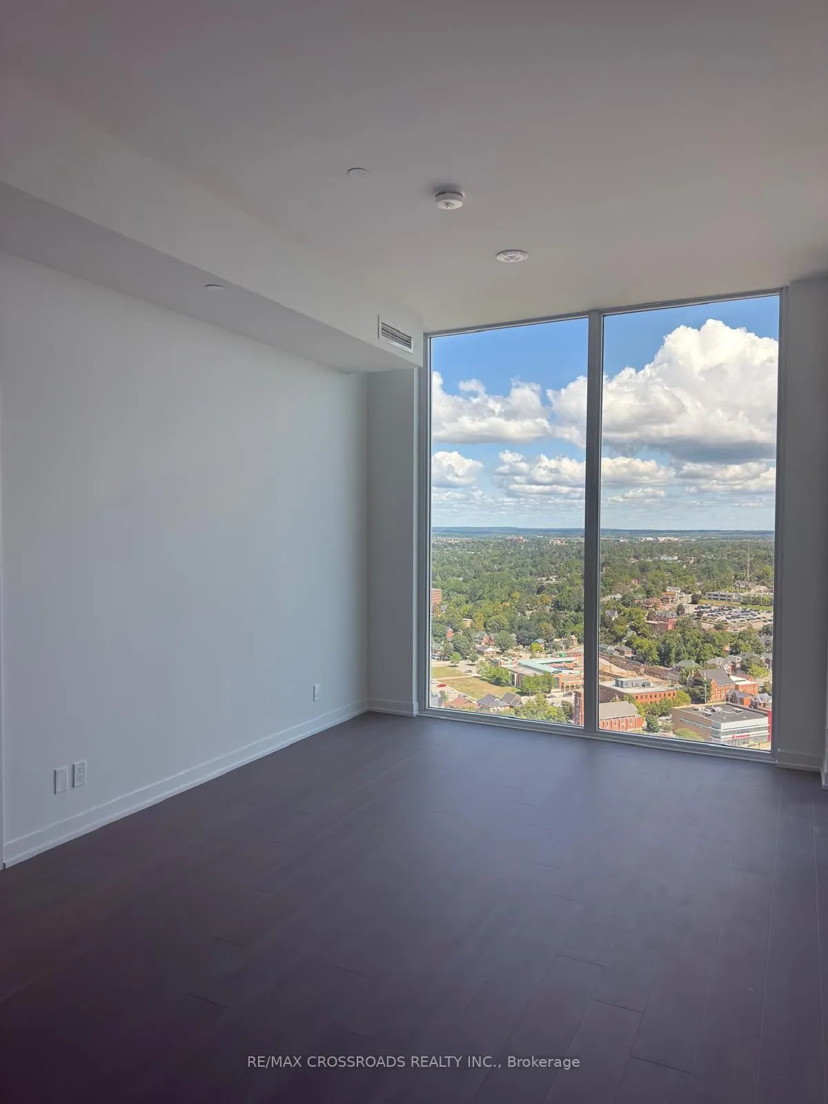 39 Mary Street, #3304