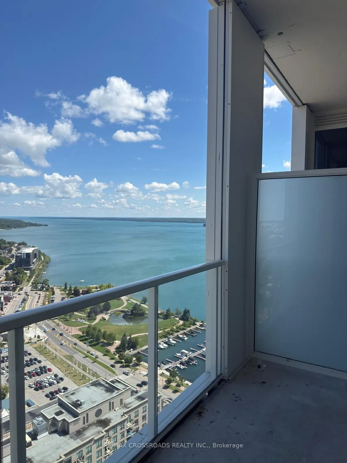 39 Mary Street, #3304