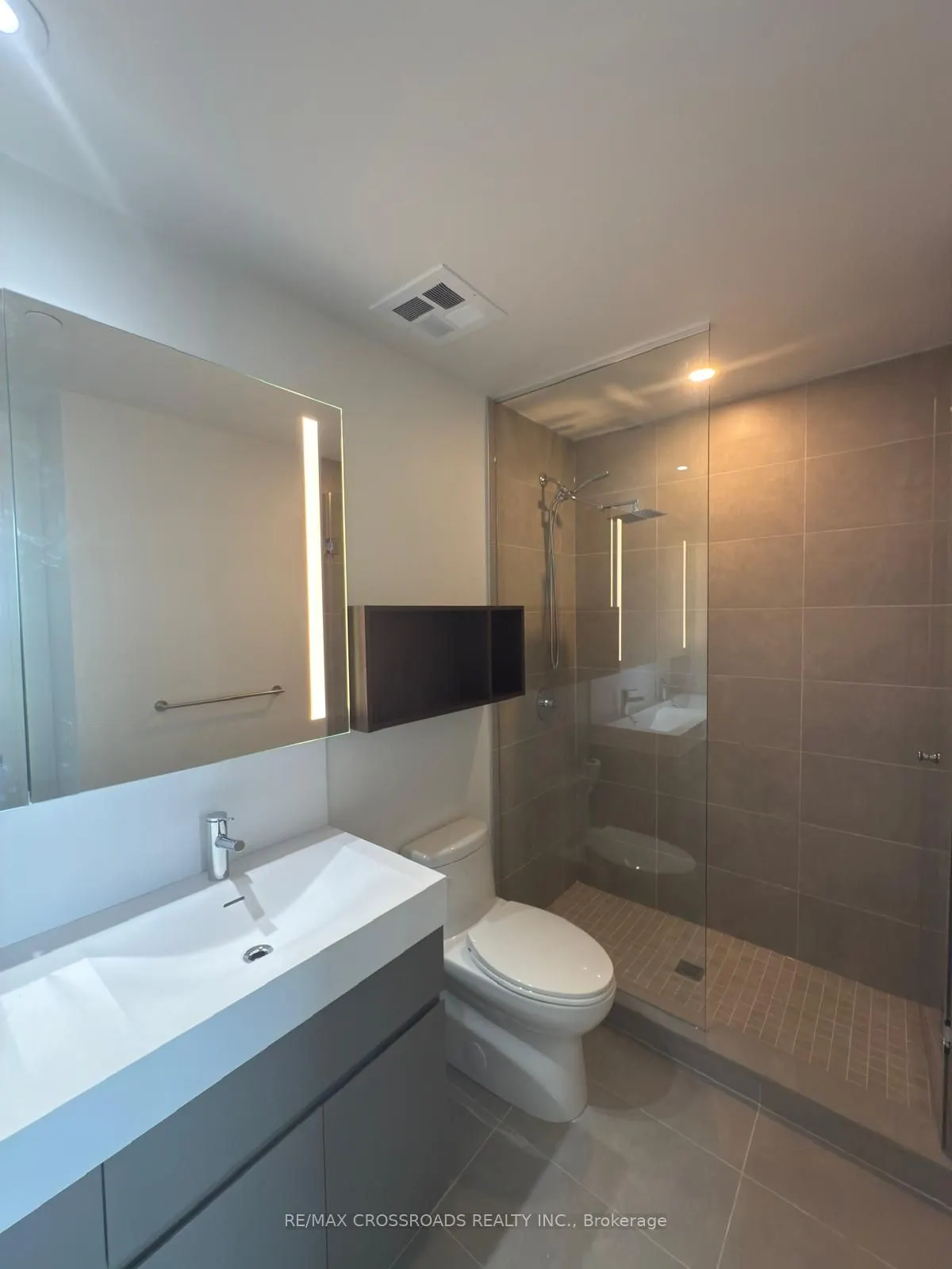 39 Mary Street, #3304