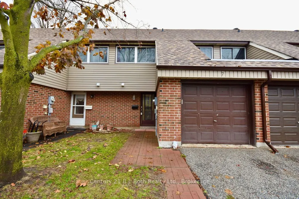 441 BARRIE Road, #7