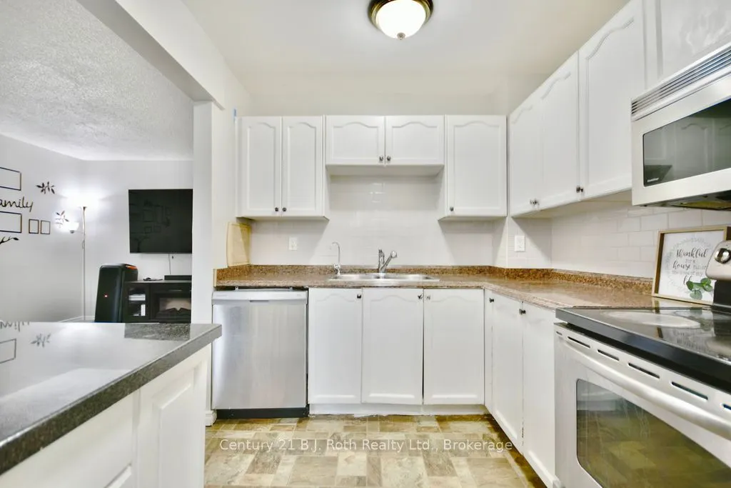 441 BARRIE Road, #7