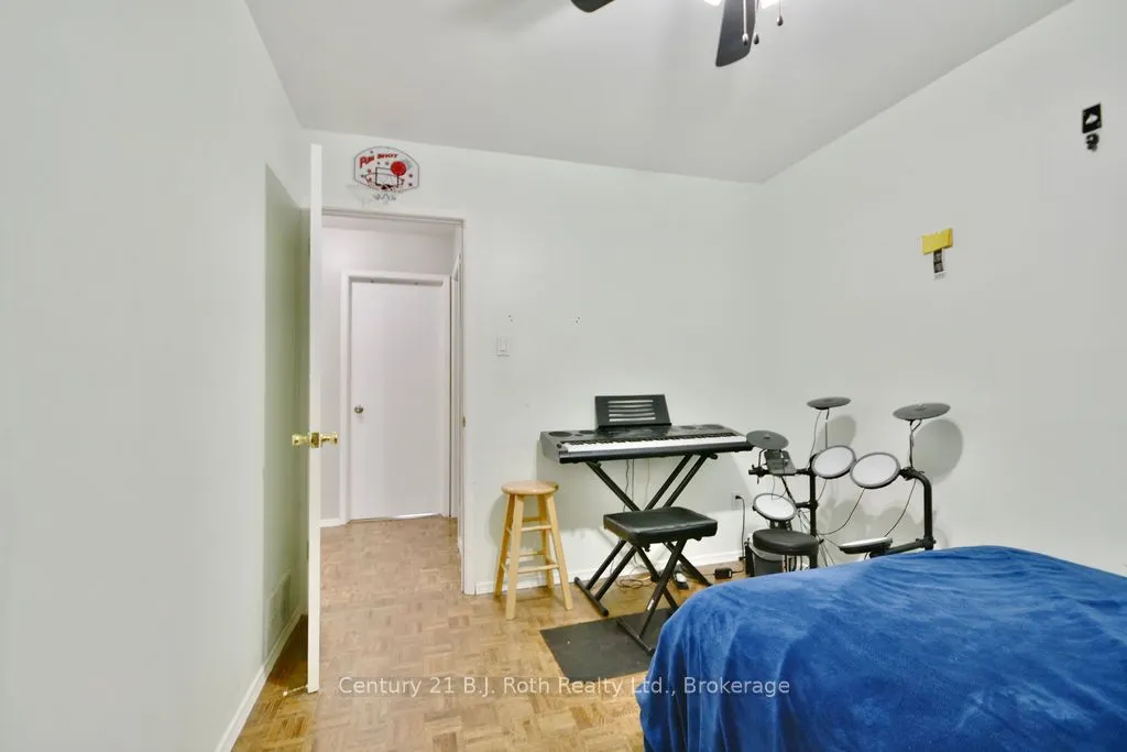 441 BARRIE Road, #7