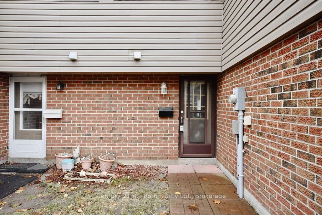 441 BARRIE Road, #7