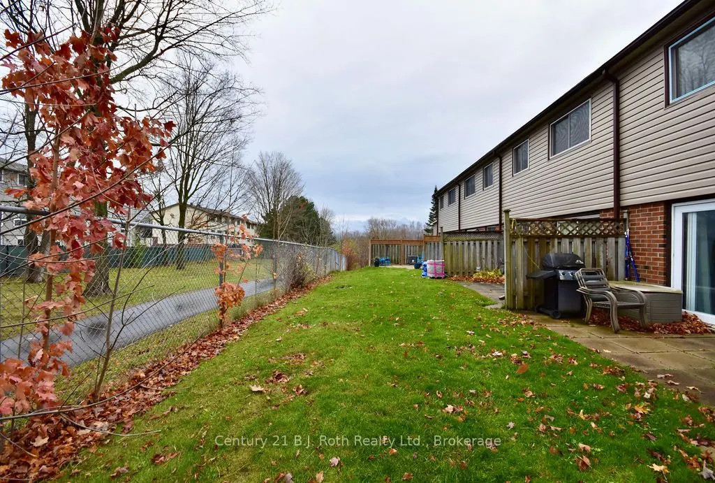 441 BARRIE Road, #7