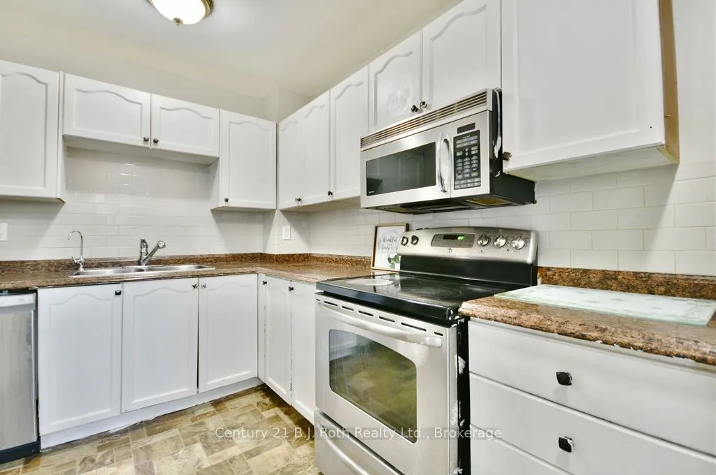 441 BARRIE Road, #7