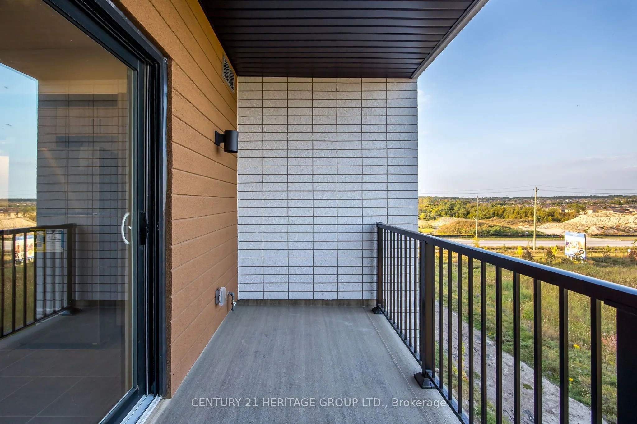 1 Chef Lane, #402