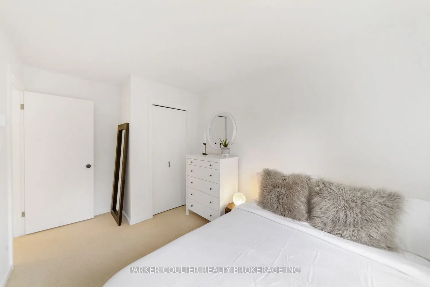 548 Oxbow Crescent, #548