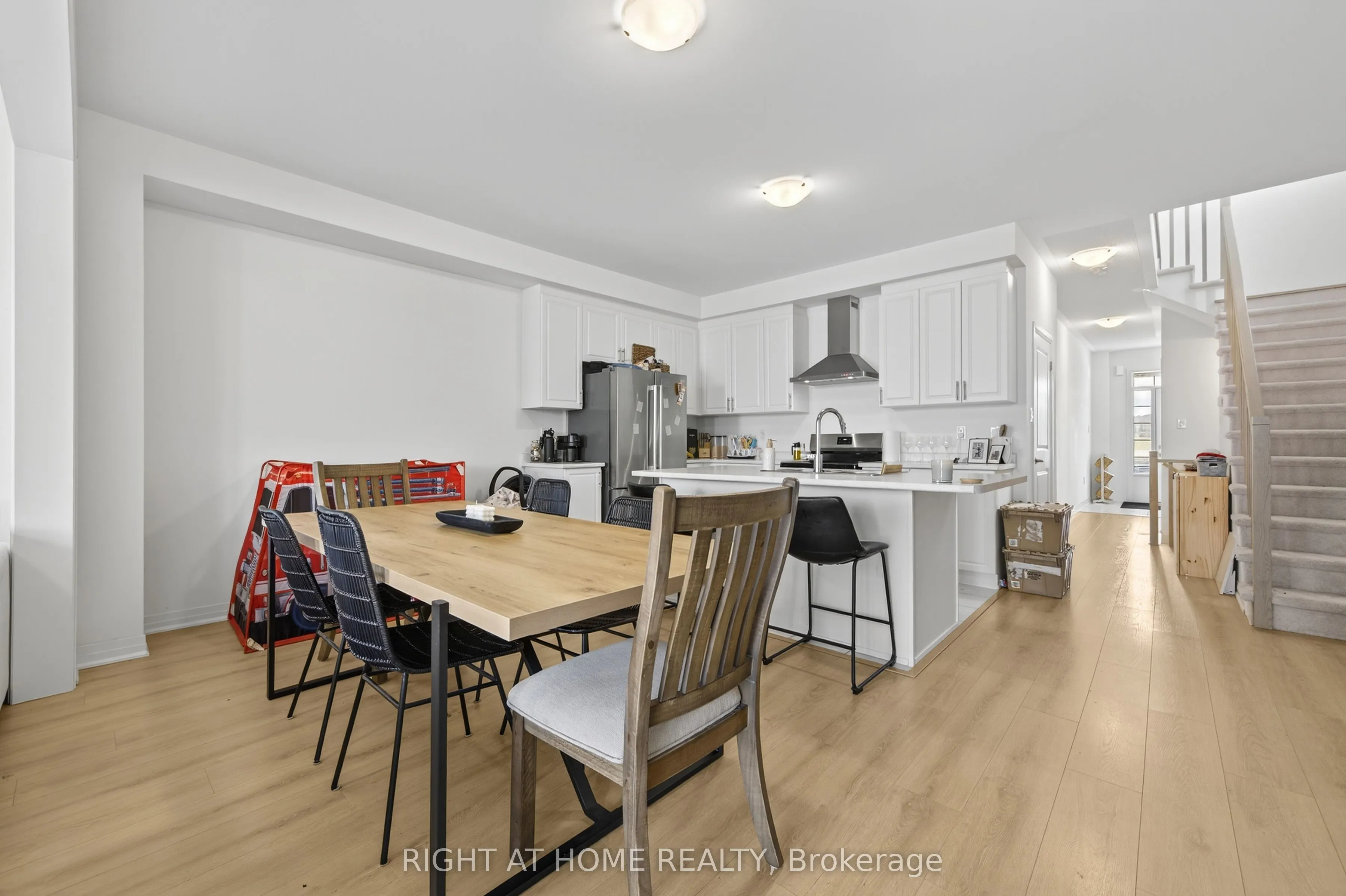 86 West Oak Trail