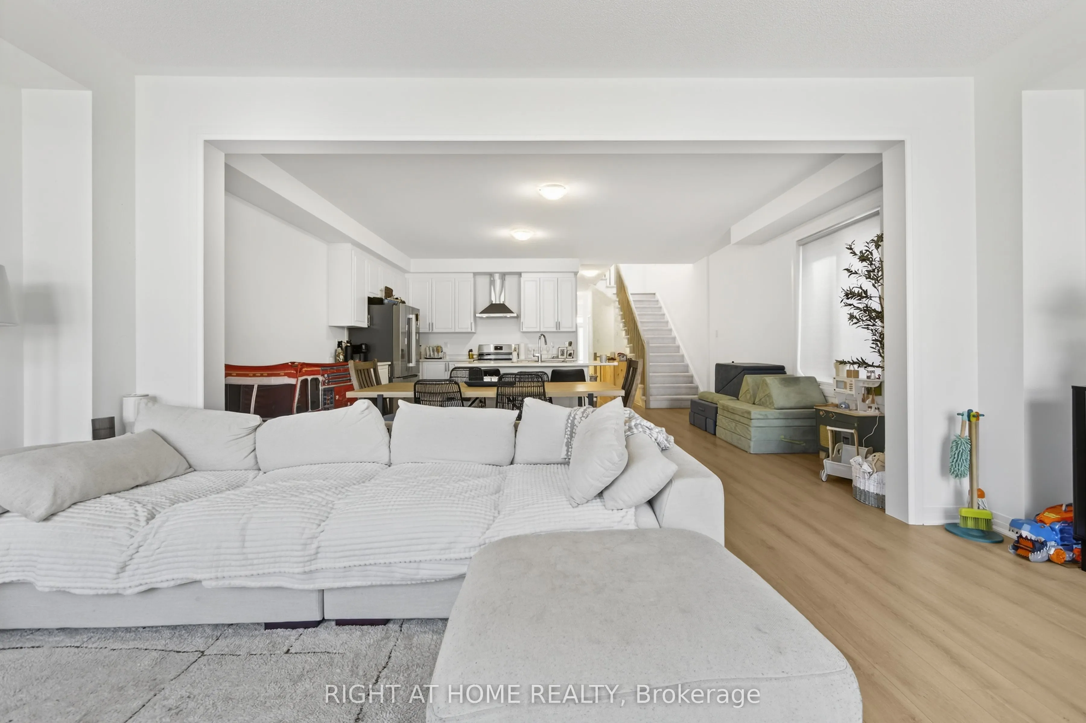 86 West Oak Trail
