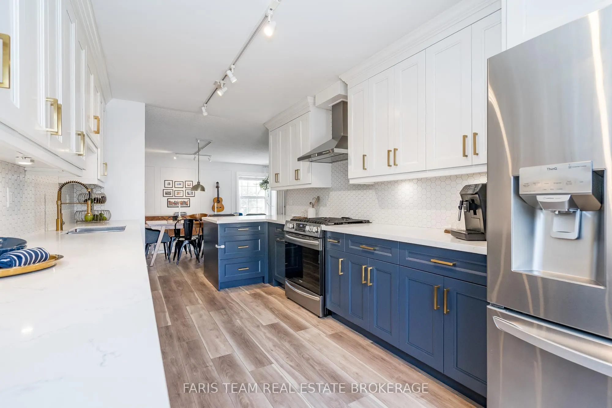 16 Athabaska Road