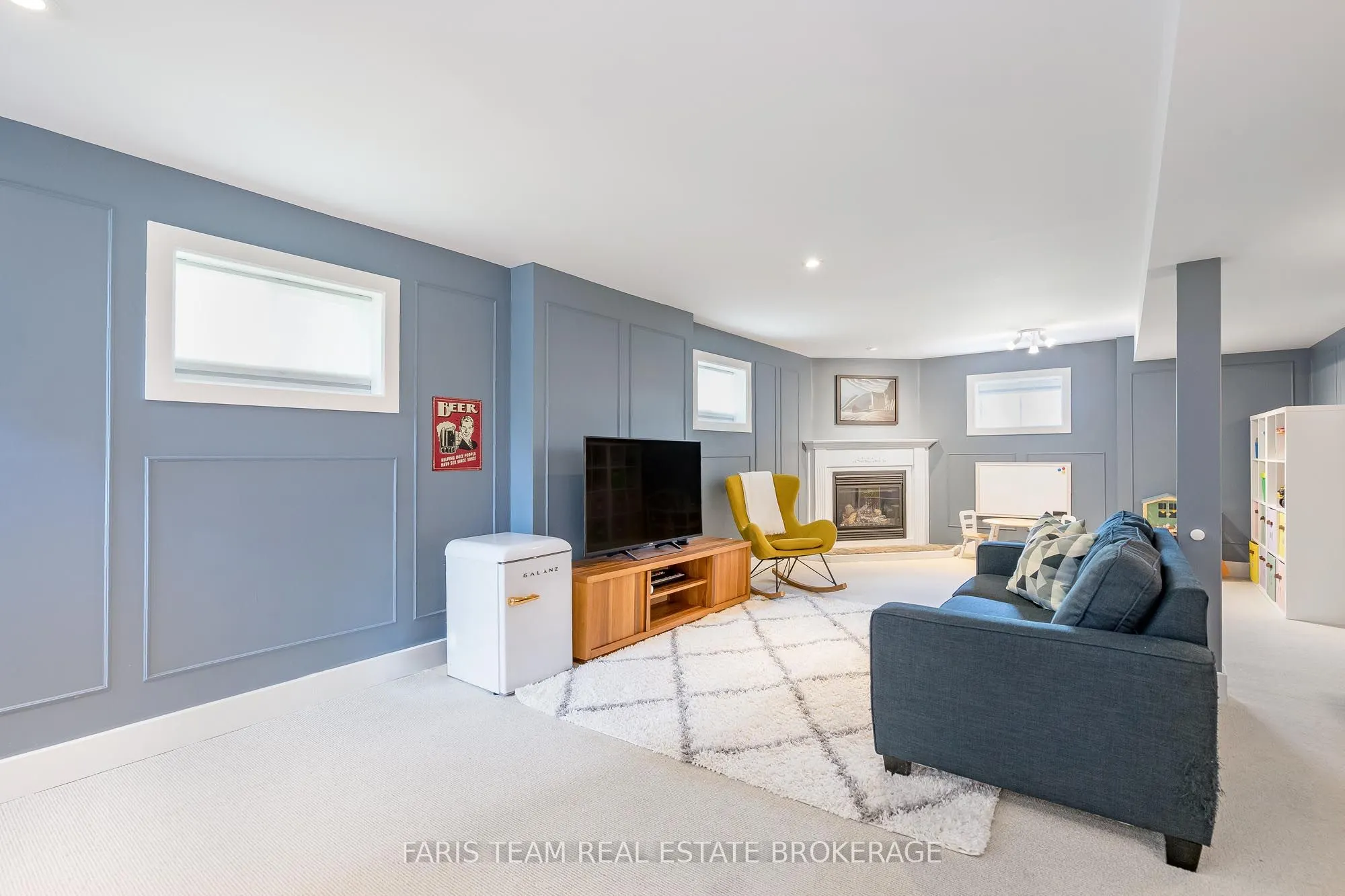 16 Athabaska Road