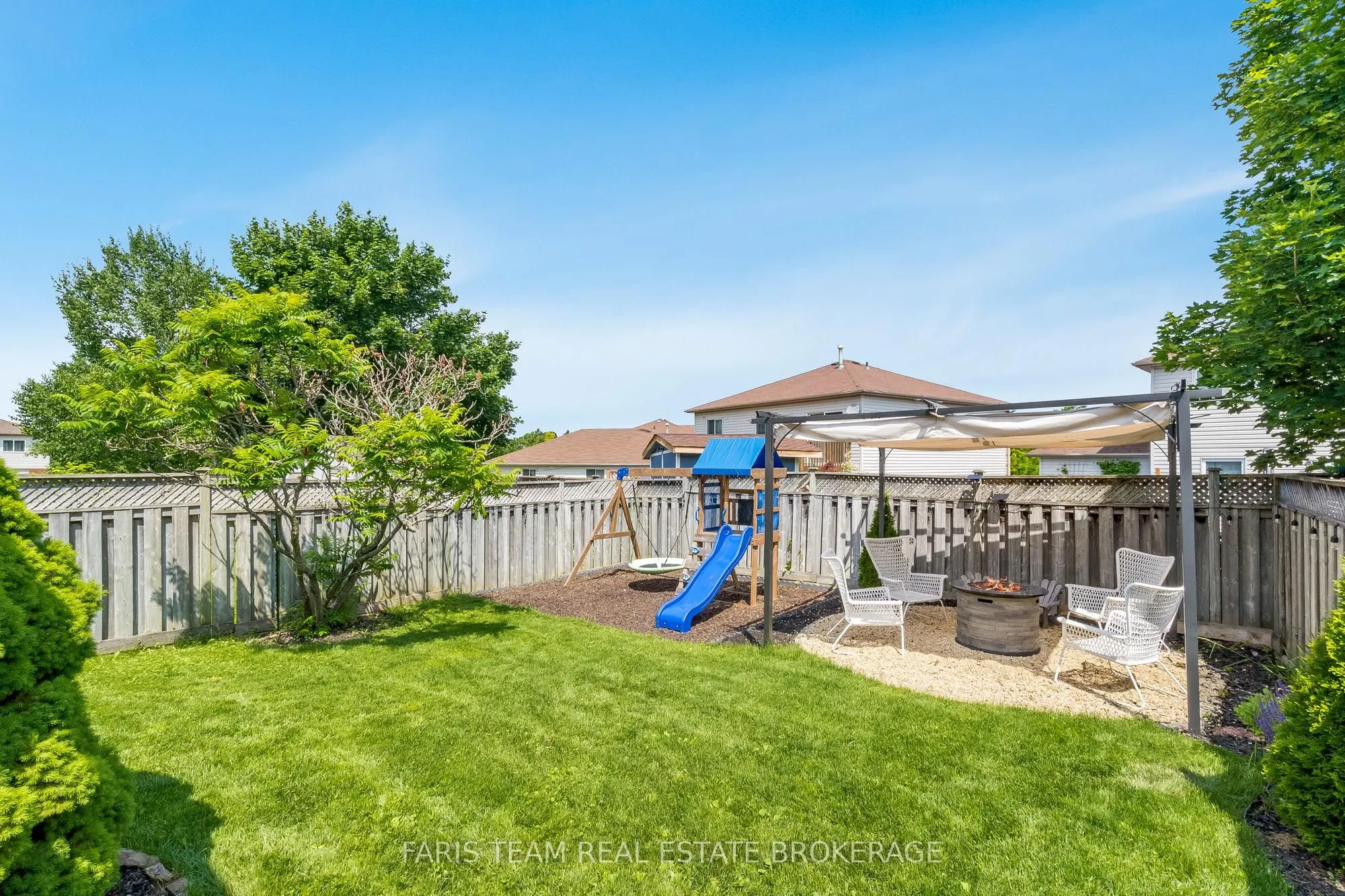 16 Athabaska Road