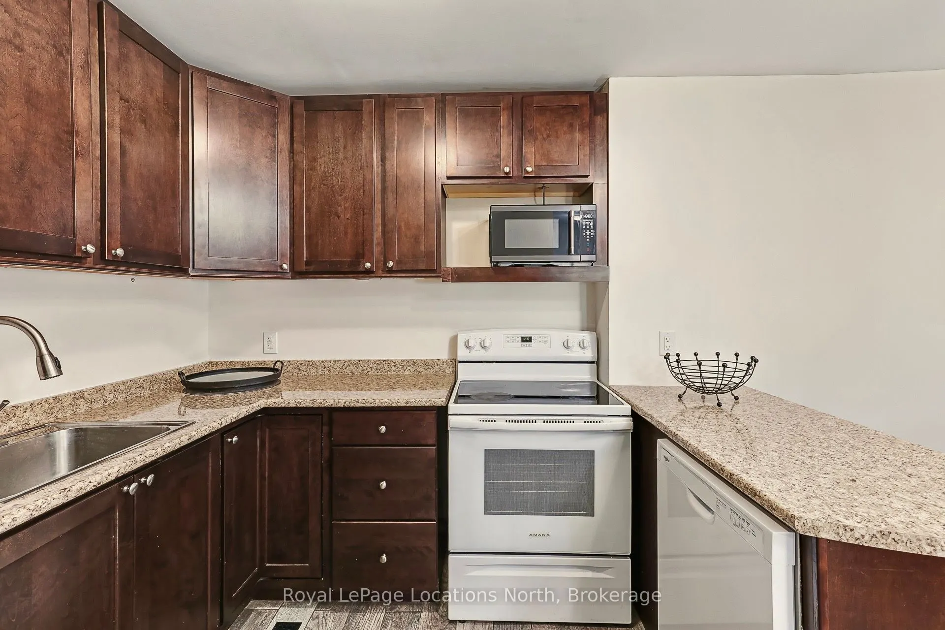 585 Tenth Street, #23