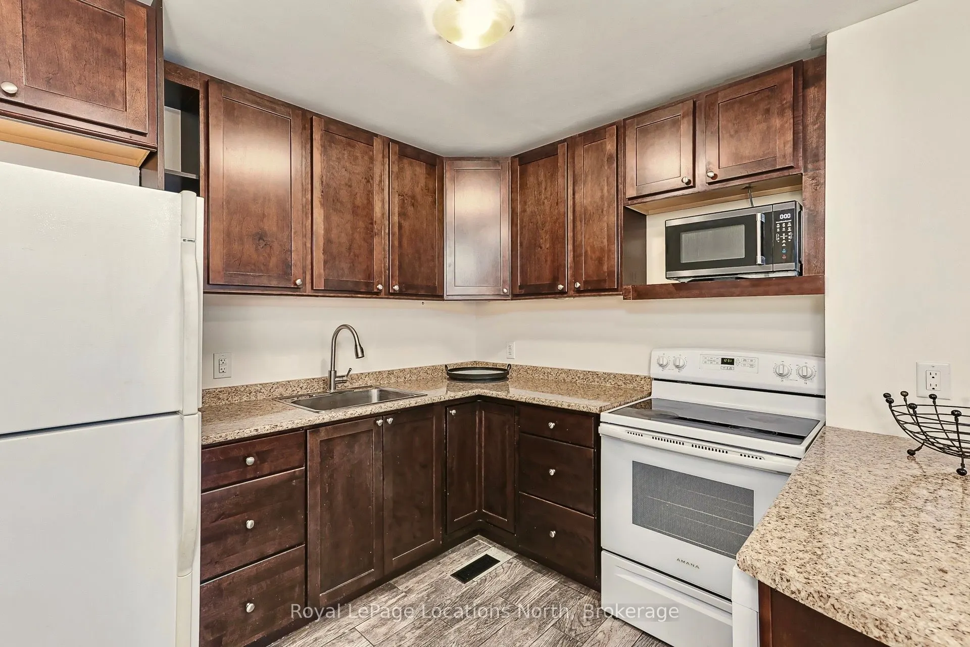 585 Tenth Street, #23