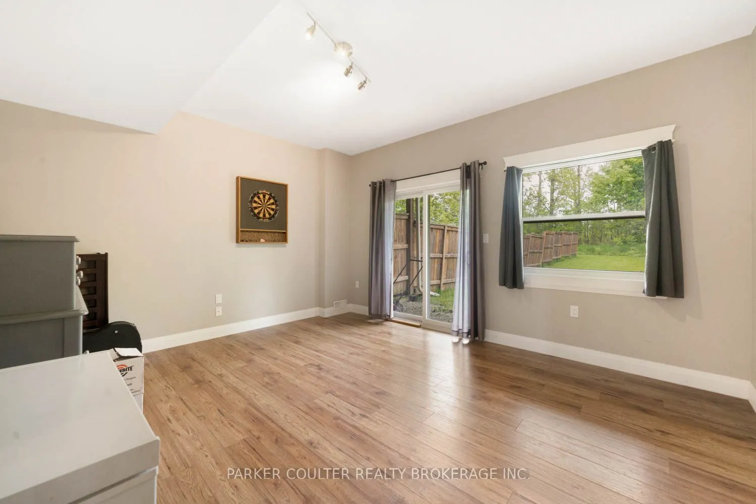 2616 Grand Tamarack Crescent