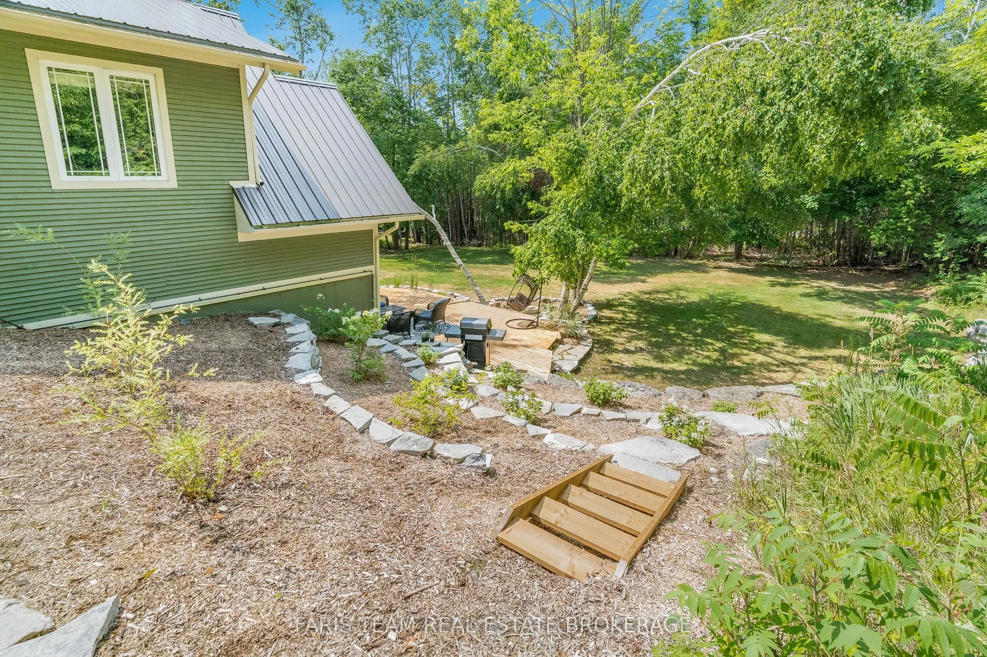 2 Forest Wood Lane