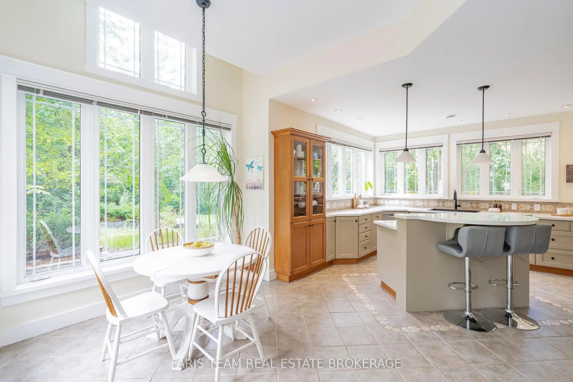 2 Forest Wood Lane