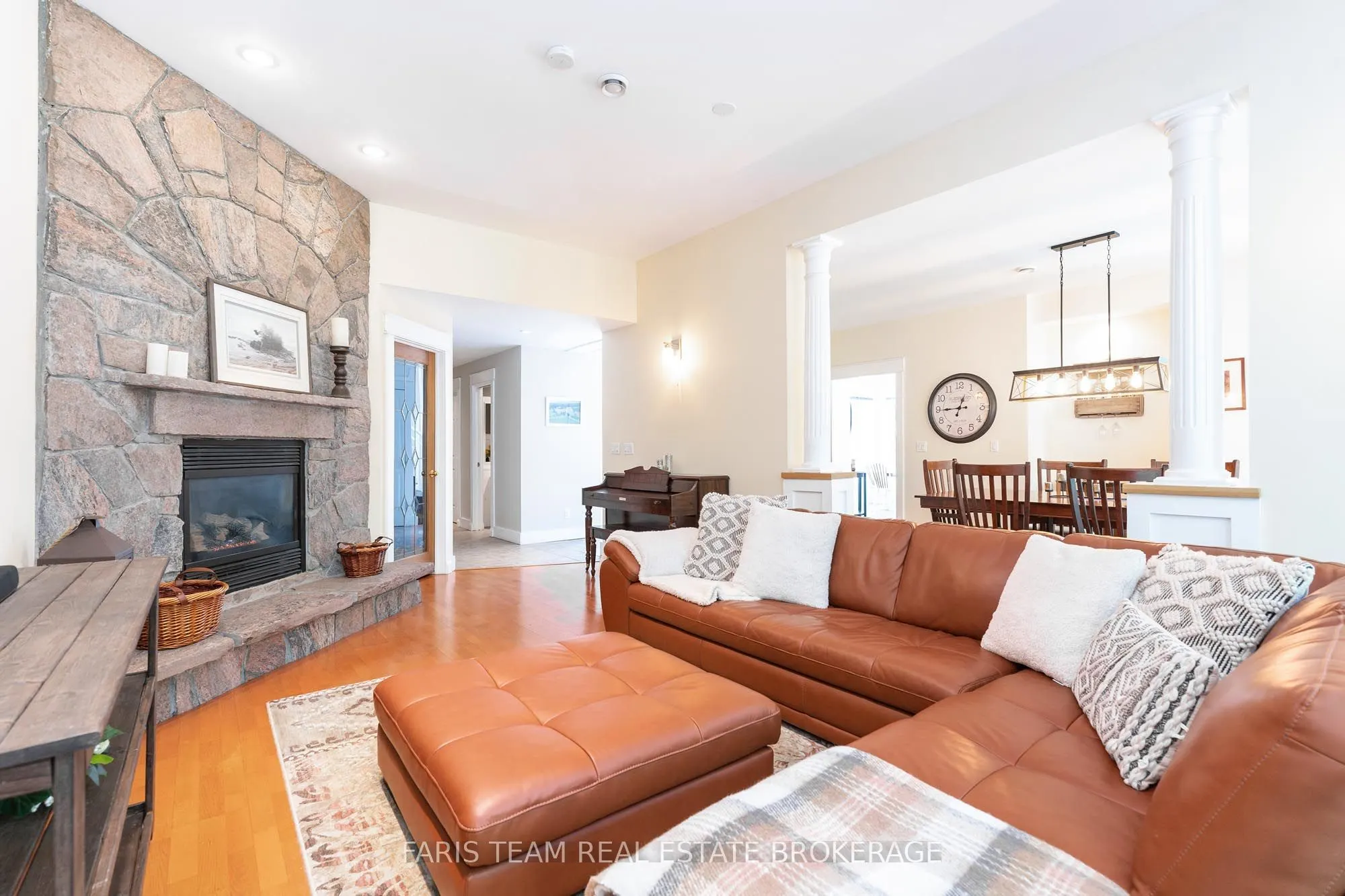 2 Forest Wood Lane