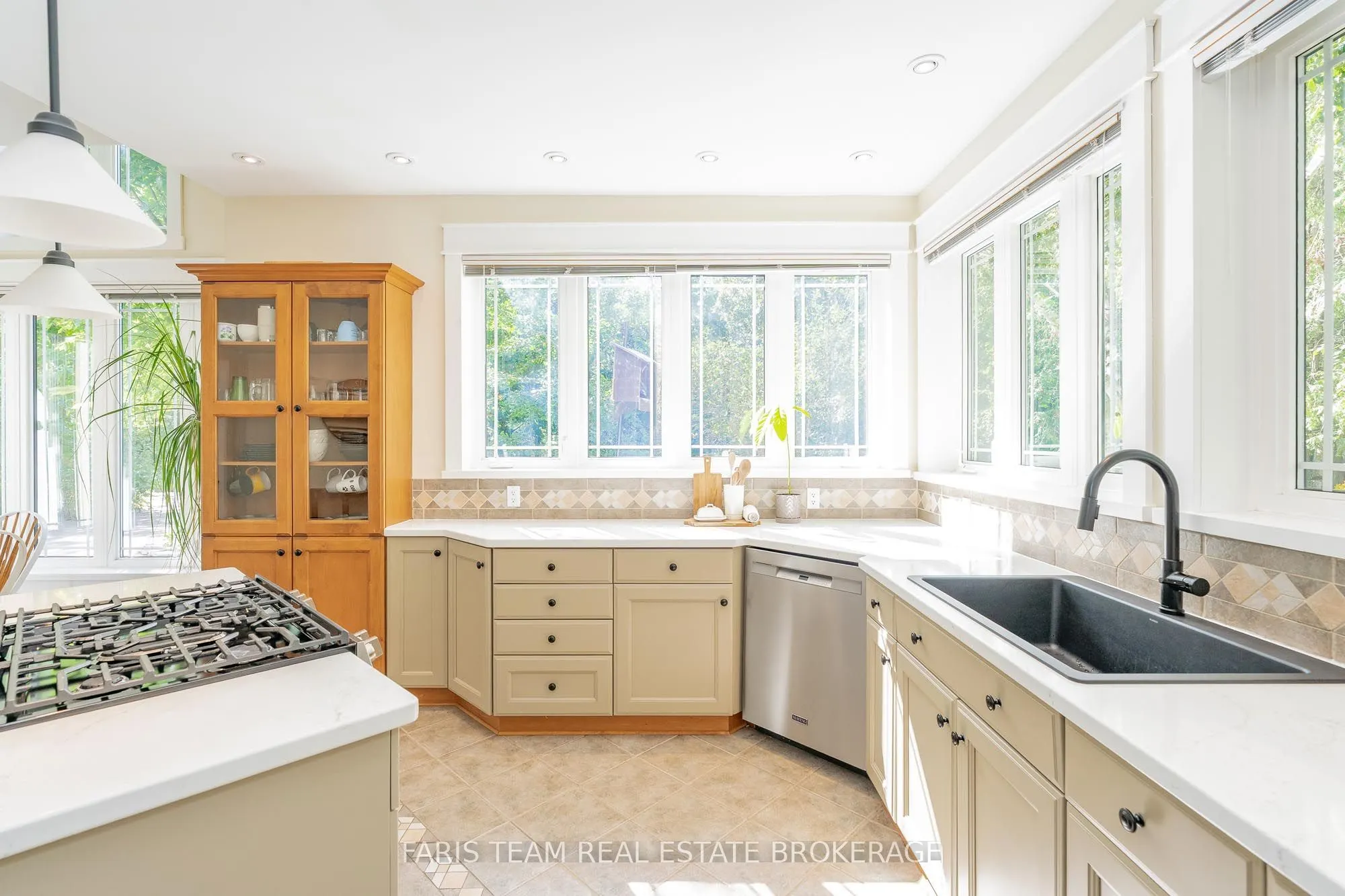 2 Forest Wood Lane