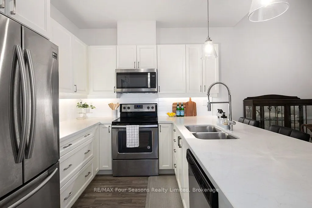 4 SUTTON Lane, #Call LBO