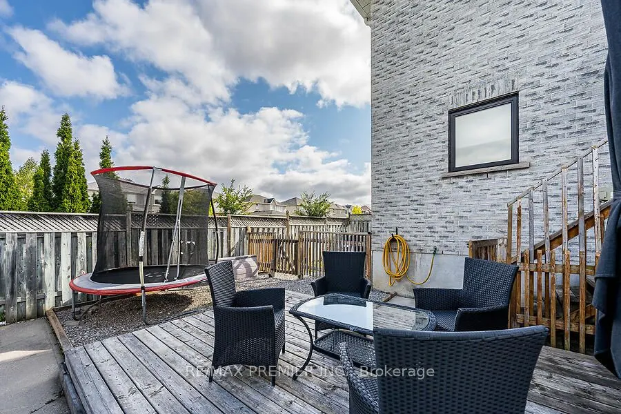 2 Grace Crescent