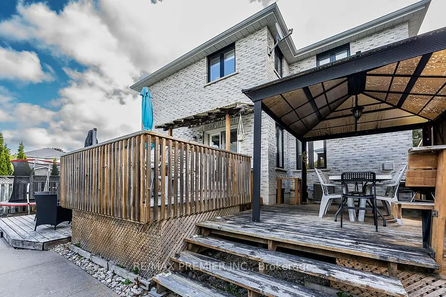 2 Grace Crescent