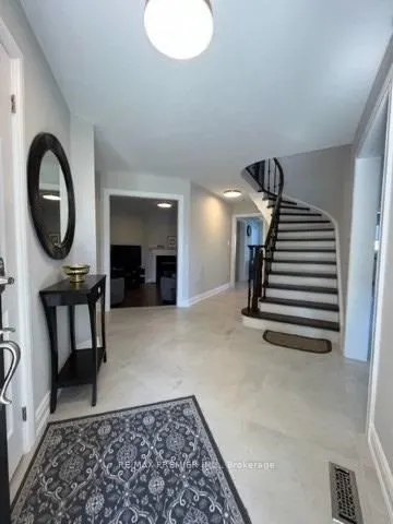 2 Grace Crescent