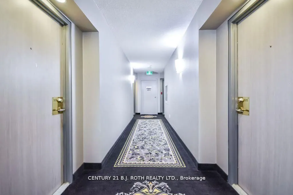 150 Dunlop Street E