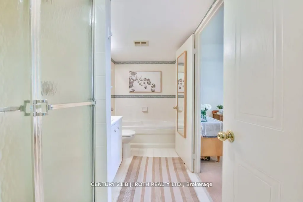 150 Dunlop Street E
