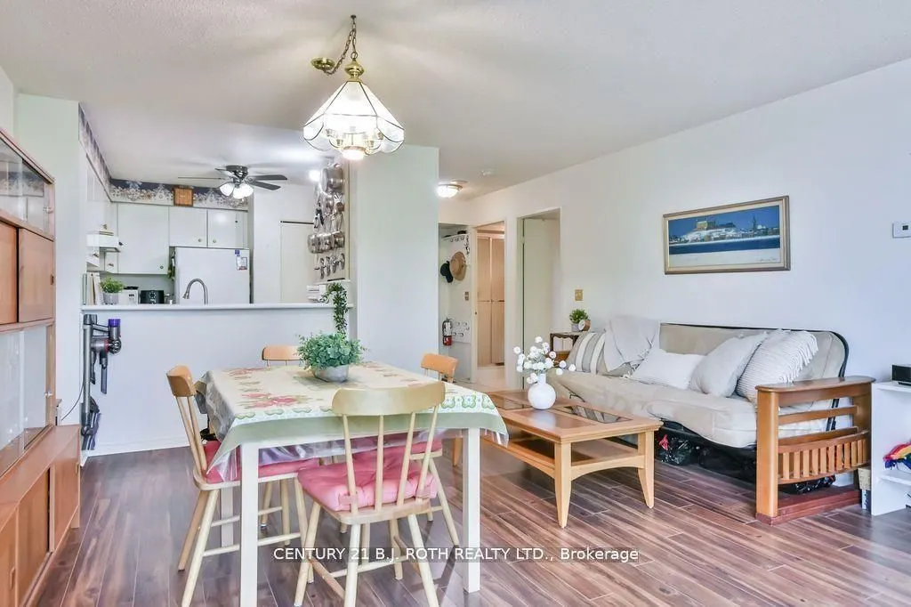 150 Dunlop Street E