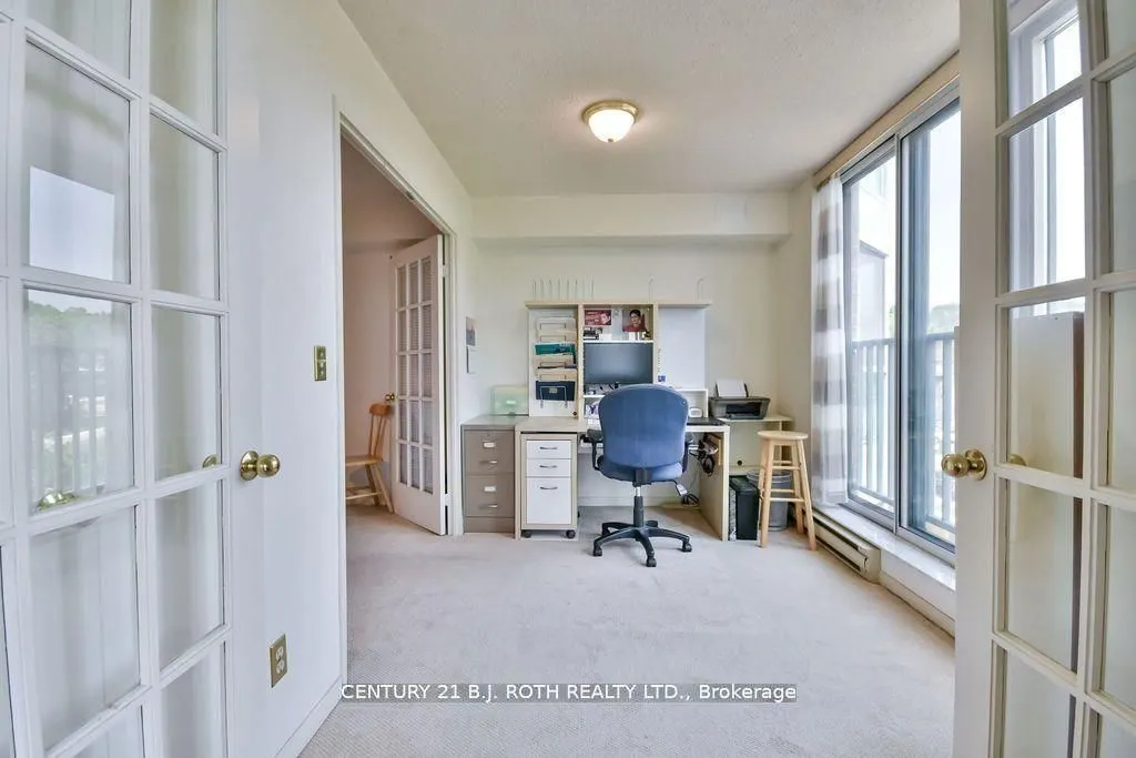 150 Dunlop Street E