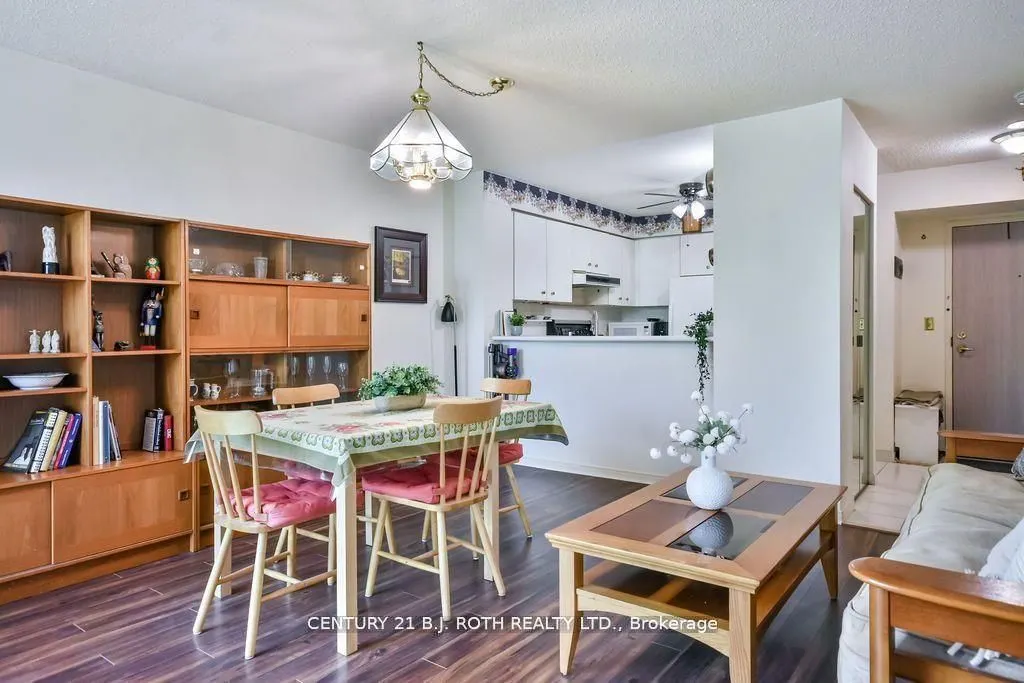 150 Dunlop Street E