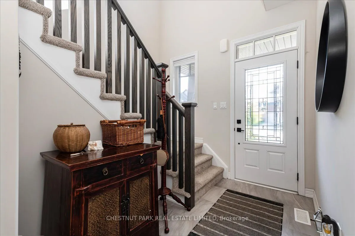 64 Foley Crescent