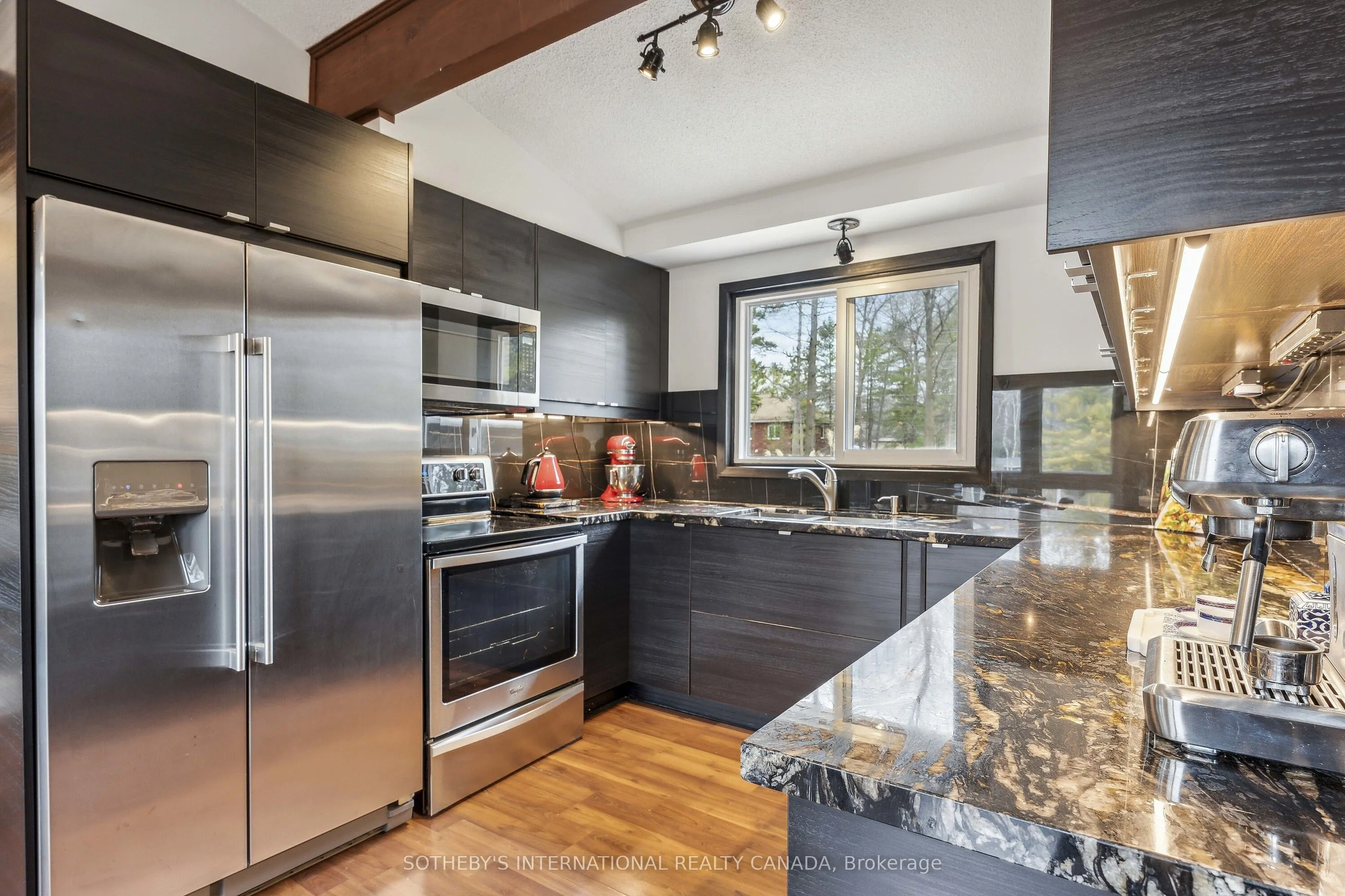 400 Oxbow Park Drive
