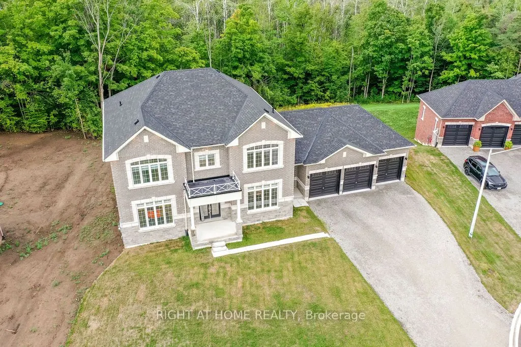 8 Forest Heights Court