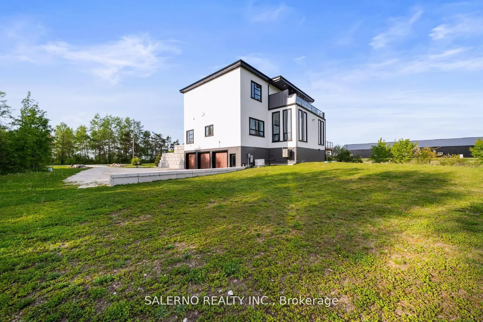 6903 36/37 Nottawasaga Side Road E