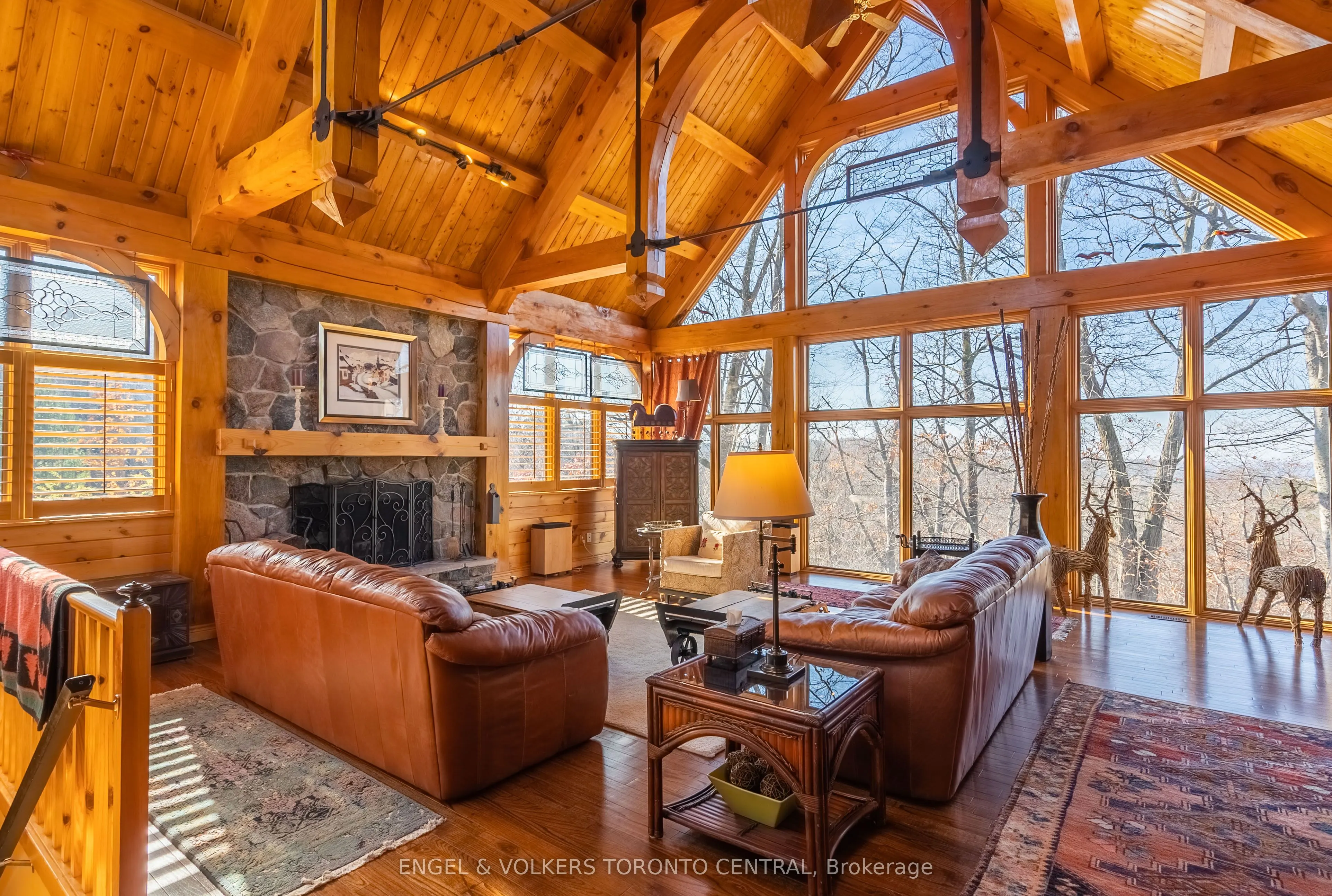 11 Valleycrest Drive